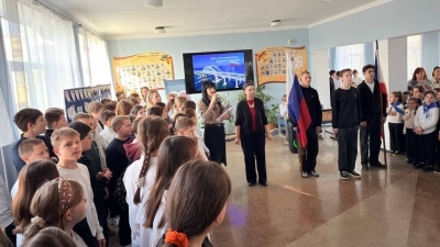 Торжественная линейка "Крымская весна 2026"